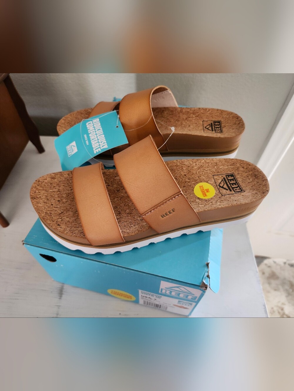 Reef Tan Double-Strap Cork Footbed Slide Sandals. New In Box